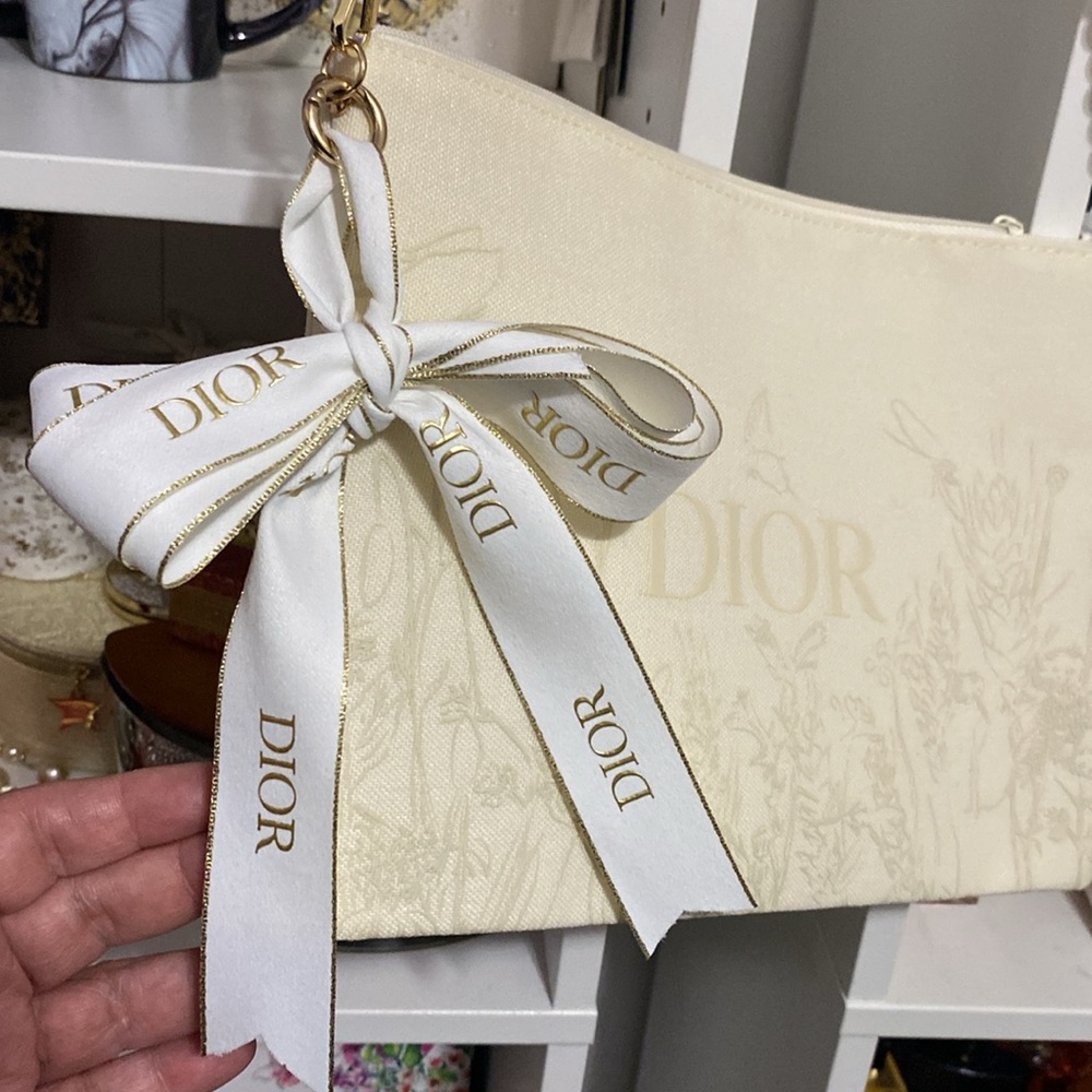 Dior Beauty Pouch - Picture 11 of 12